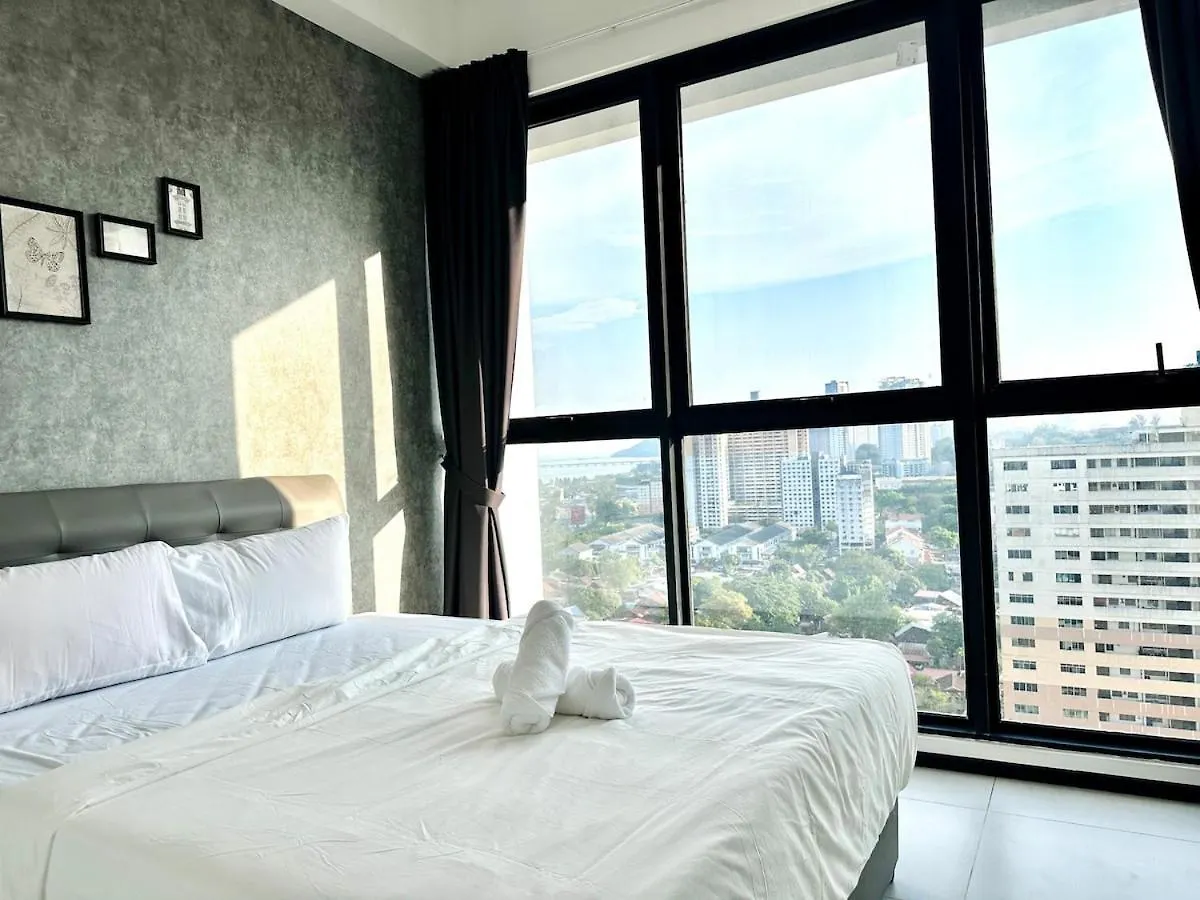 Apartment Groups & Families Spacious Infinity Pool 3Br 10Pax George Town